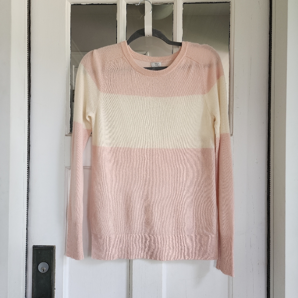 Halogen Cashmere Pink and Cream Women's Crewneck Sweater